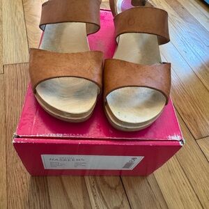 Swedish Hasbeens Helena Sandal in Nature